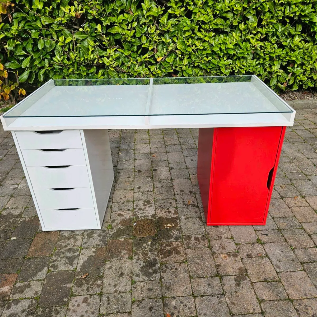 Office Desk - Image 1