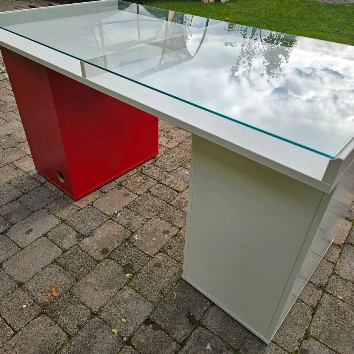 Office Desk - Image 4