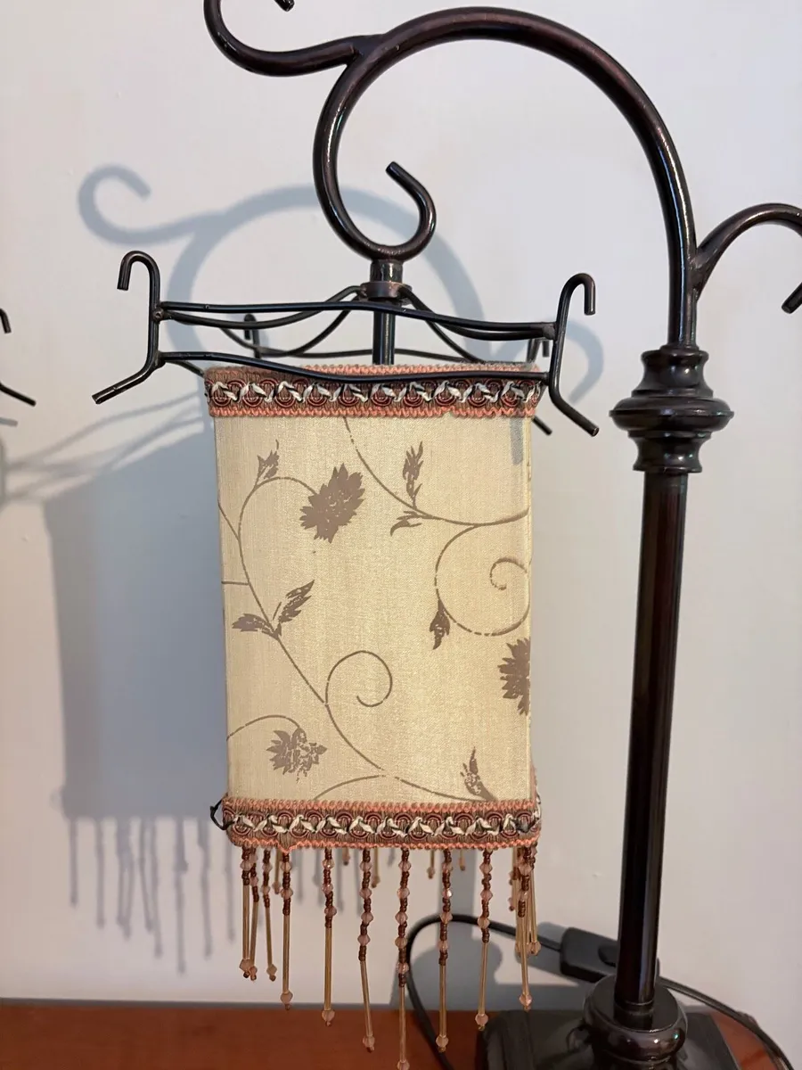 2 lamps - Image 2
