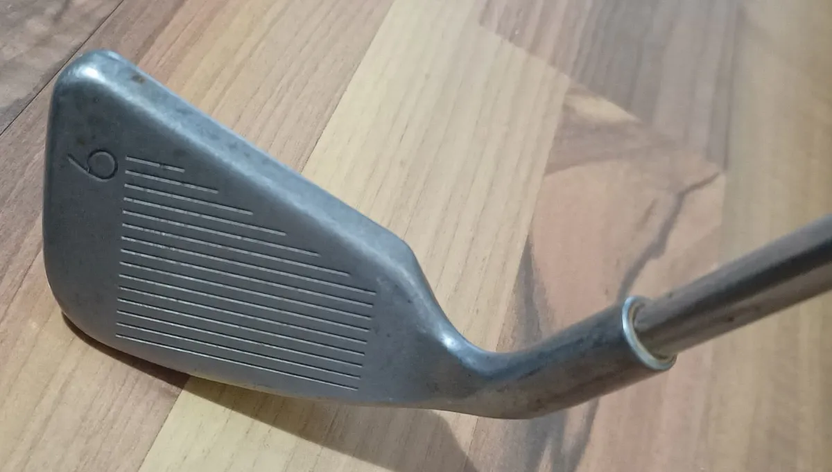 Ping Zing 2 Golf Iron - Image 1