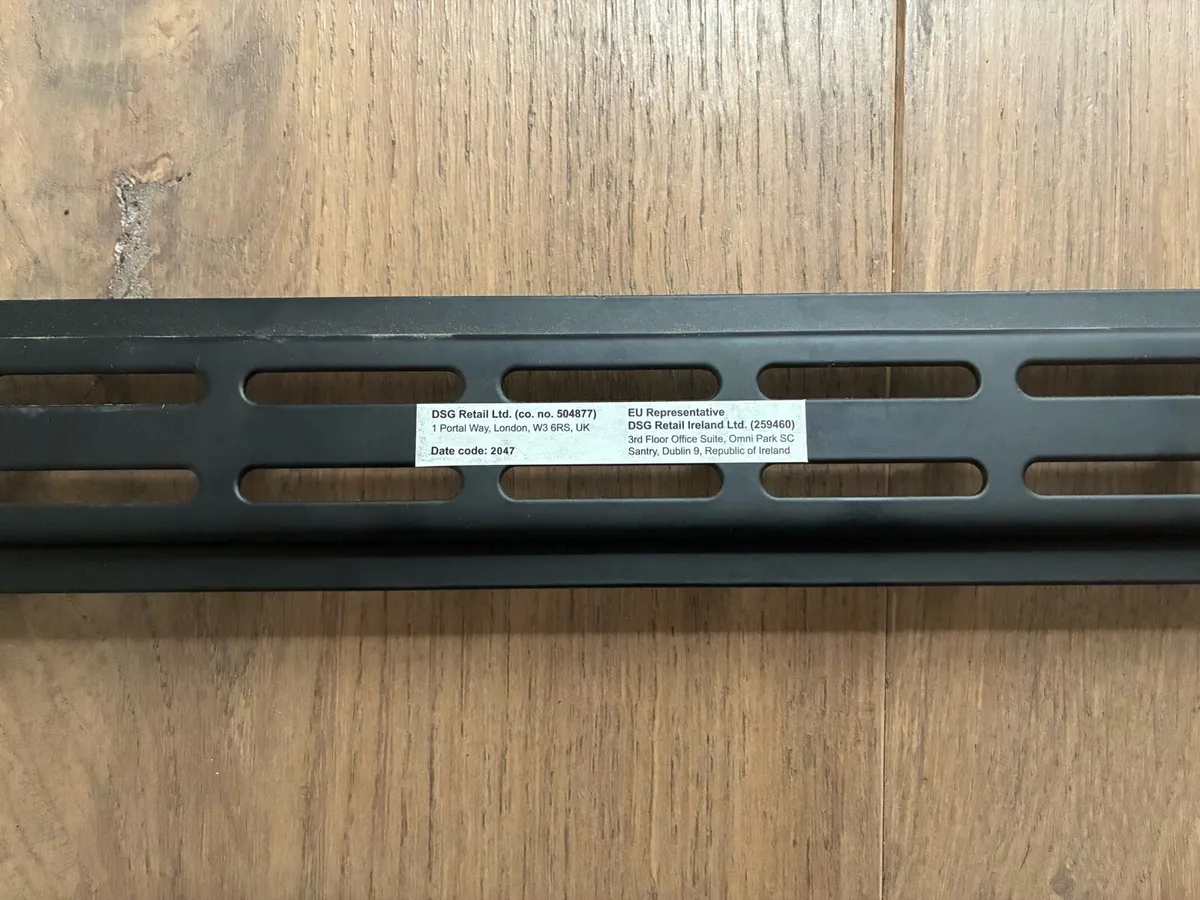 SANDSTROM STL14 Tilt 42 - 75" TV Bracket - Image 3