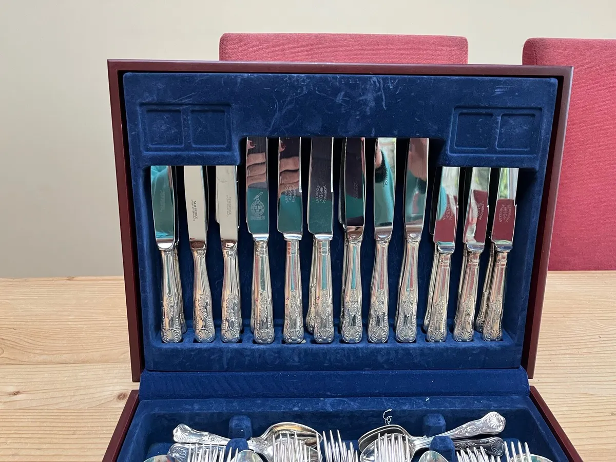 Newbridge Cutlery 86 piece in presentation box - Image 3
