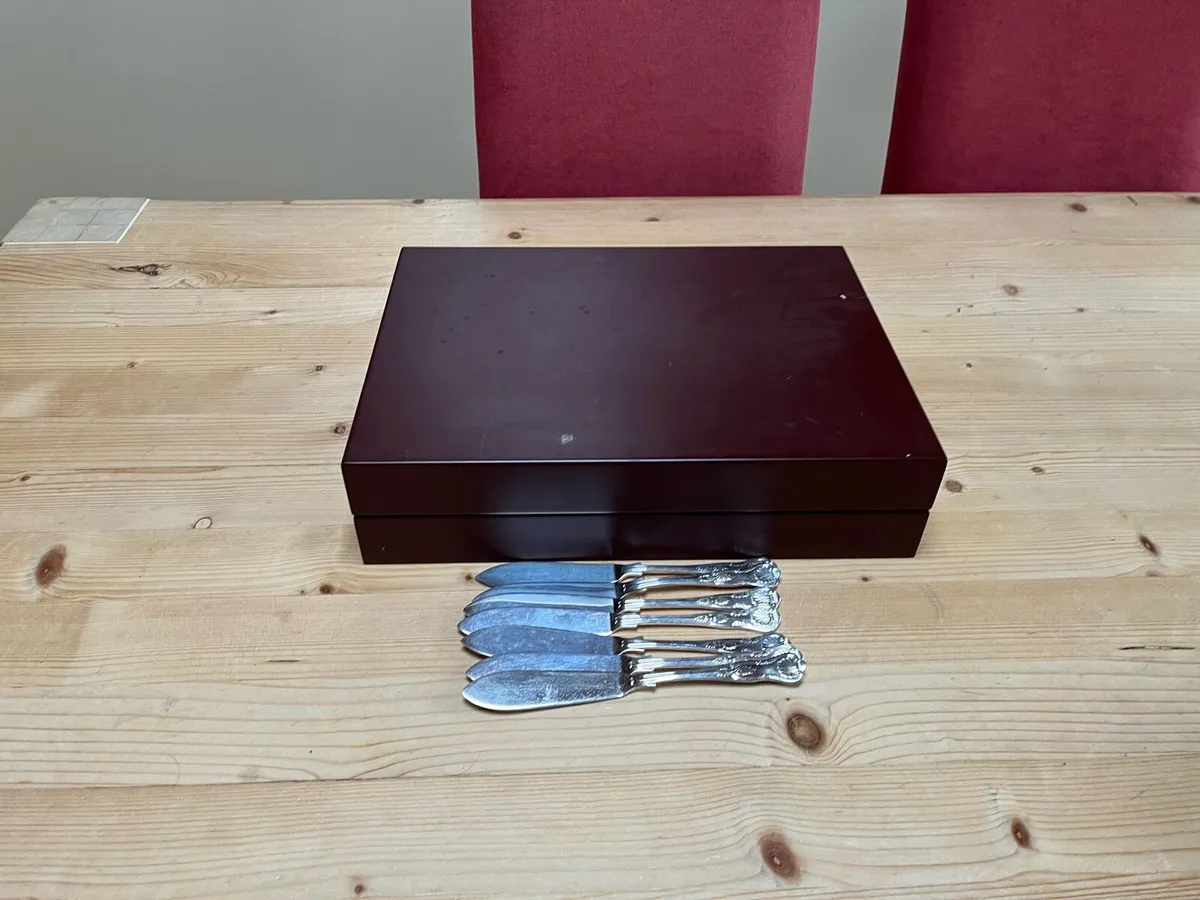 Newbridge Cutlery 86 piece in presentation box - Image 4