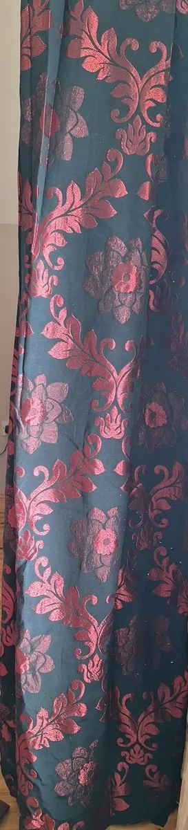 Curtains - Image 3