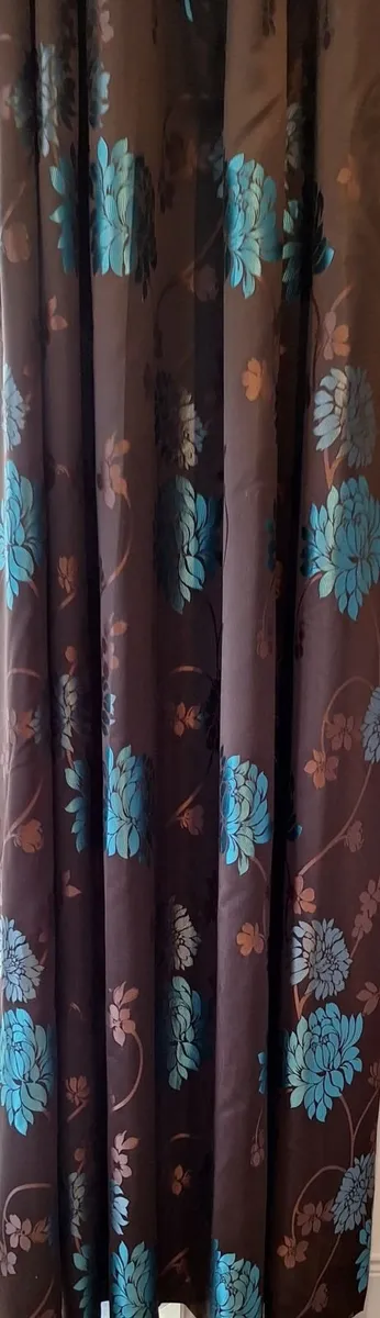 Curtains - Image 1