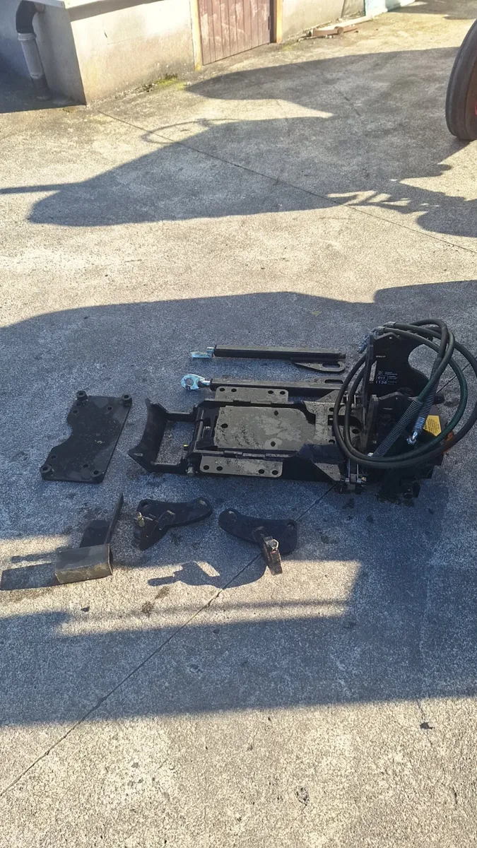Dromone Hydraulic Pickup Hitch For Same Silver 130 - Image 3