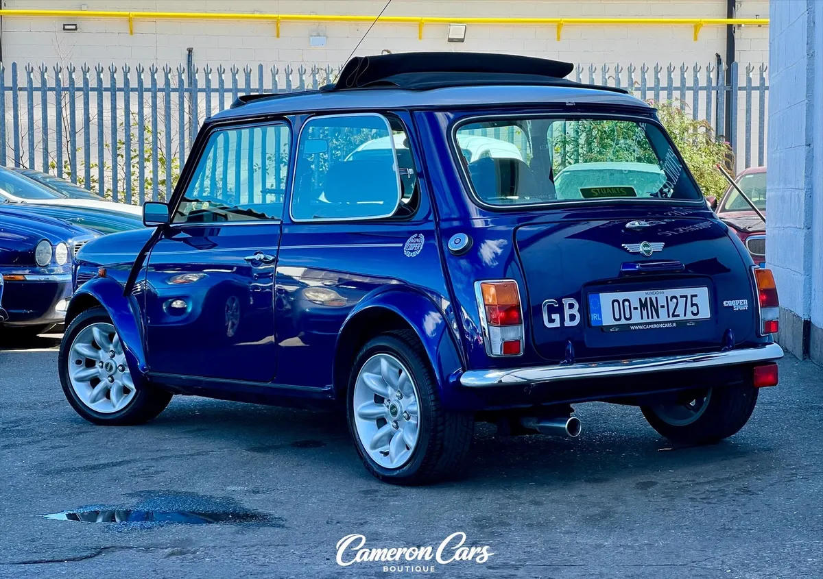 MINI COOPER SPORT 11000mls ONLY COLLECTORS CAR - Image 2