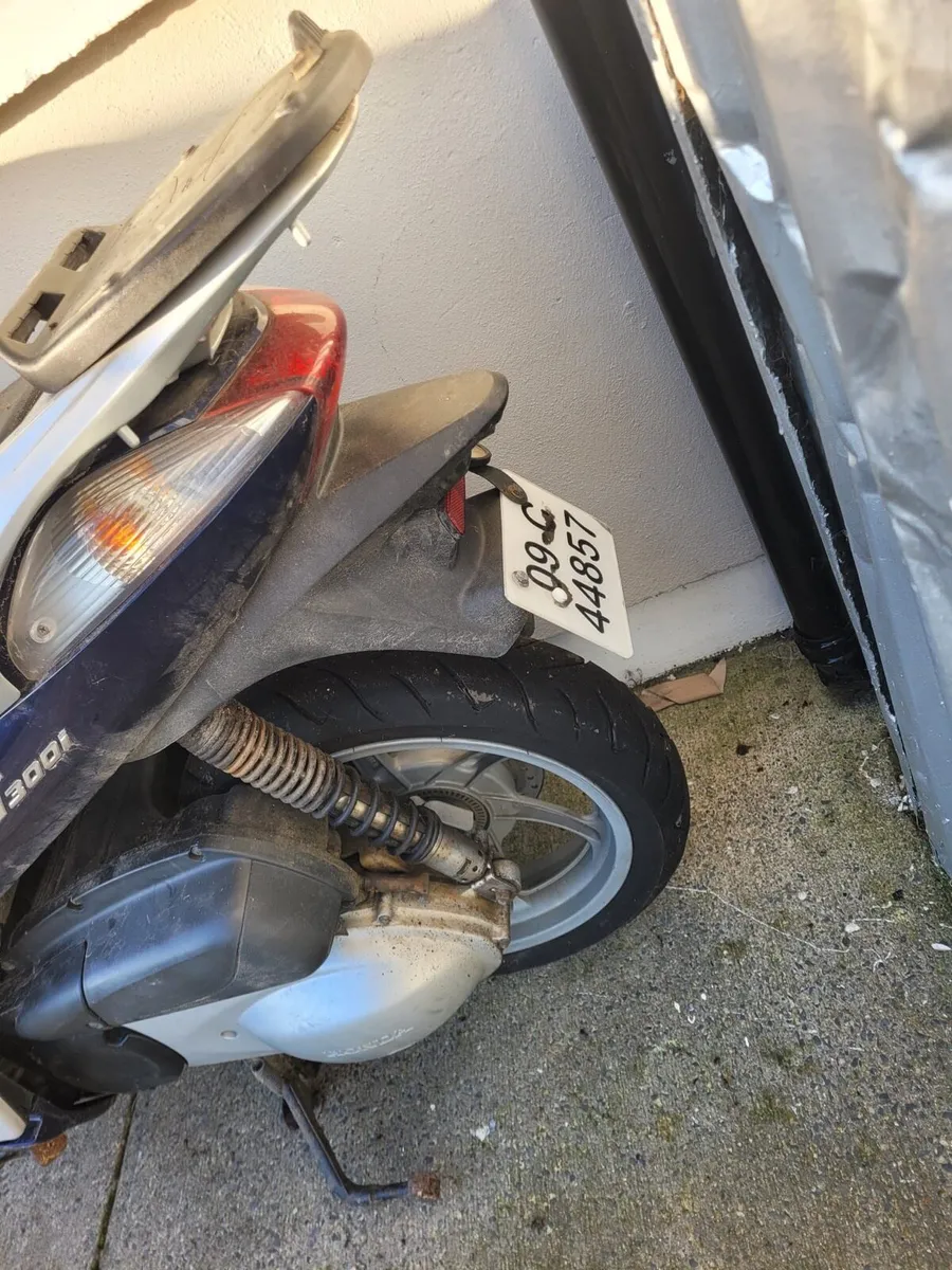 Scooter - Image 4