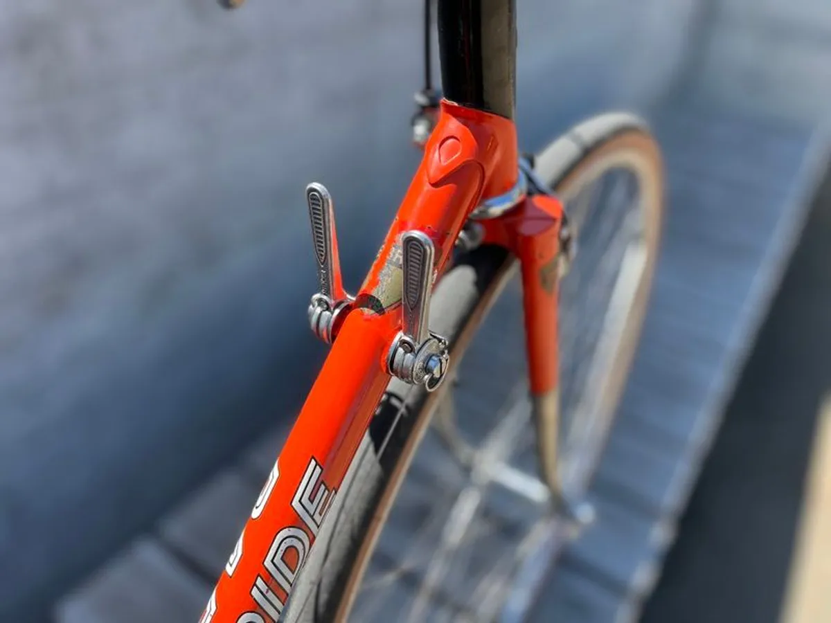 Vintage Bicycle - Image 4