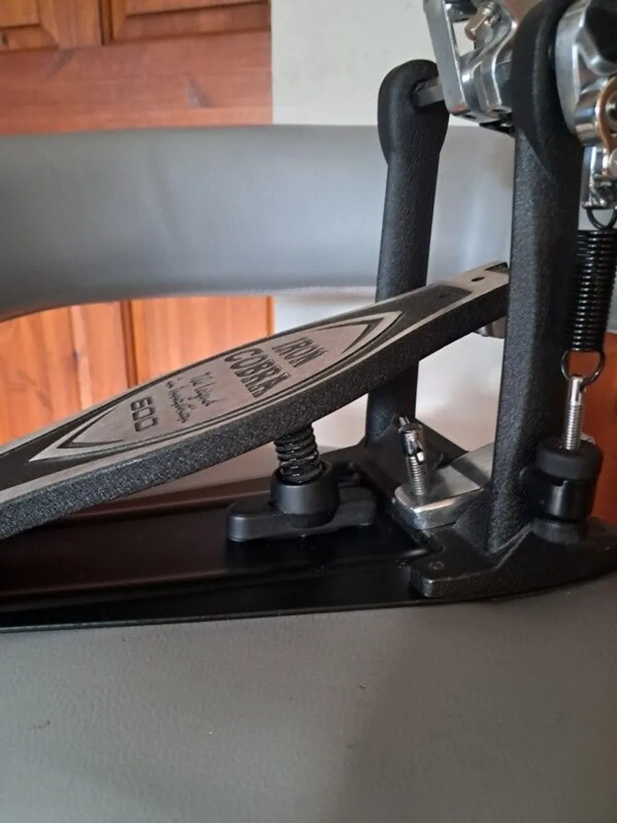 Tama bass drum pedal - Image 4