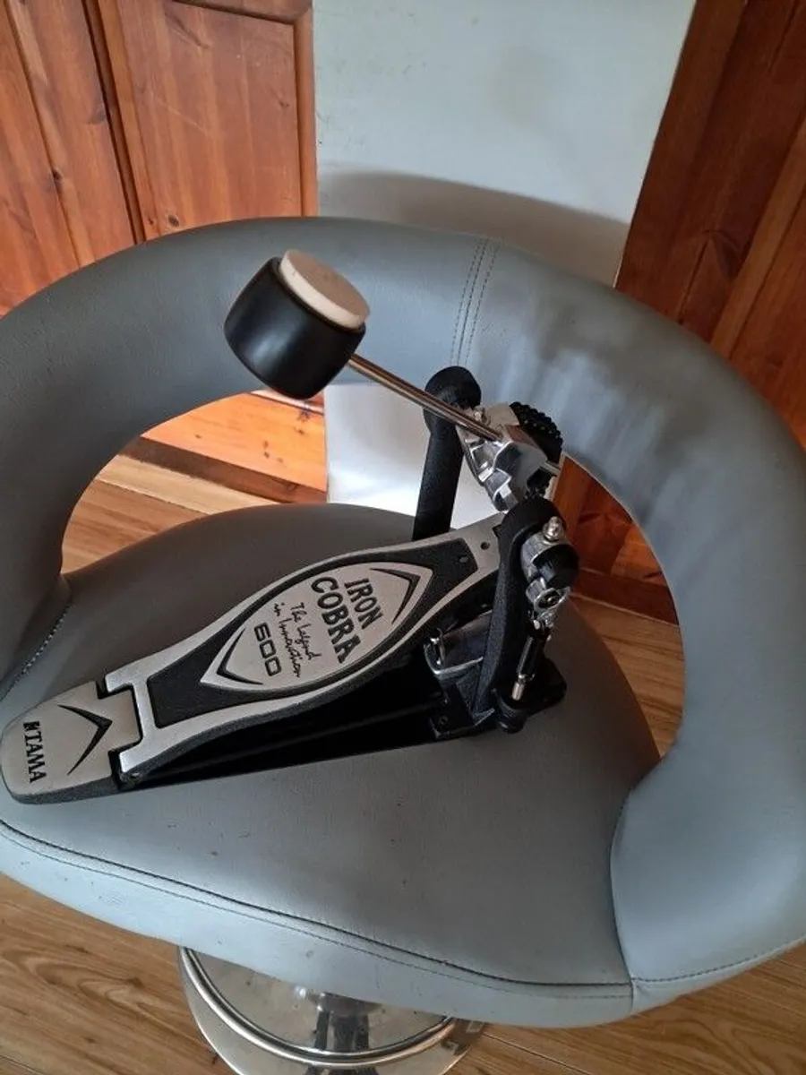 Tama bass drum pedal - Image 1