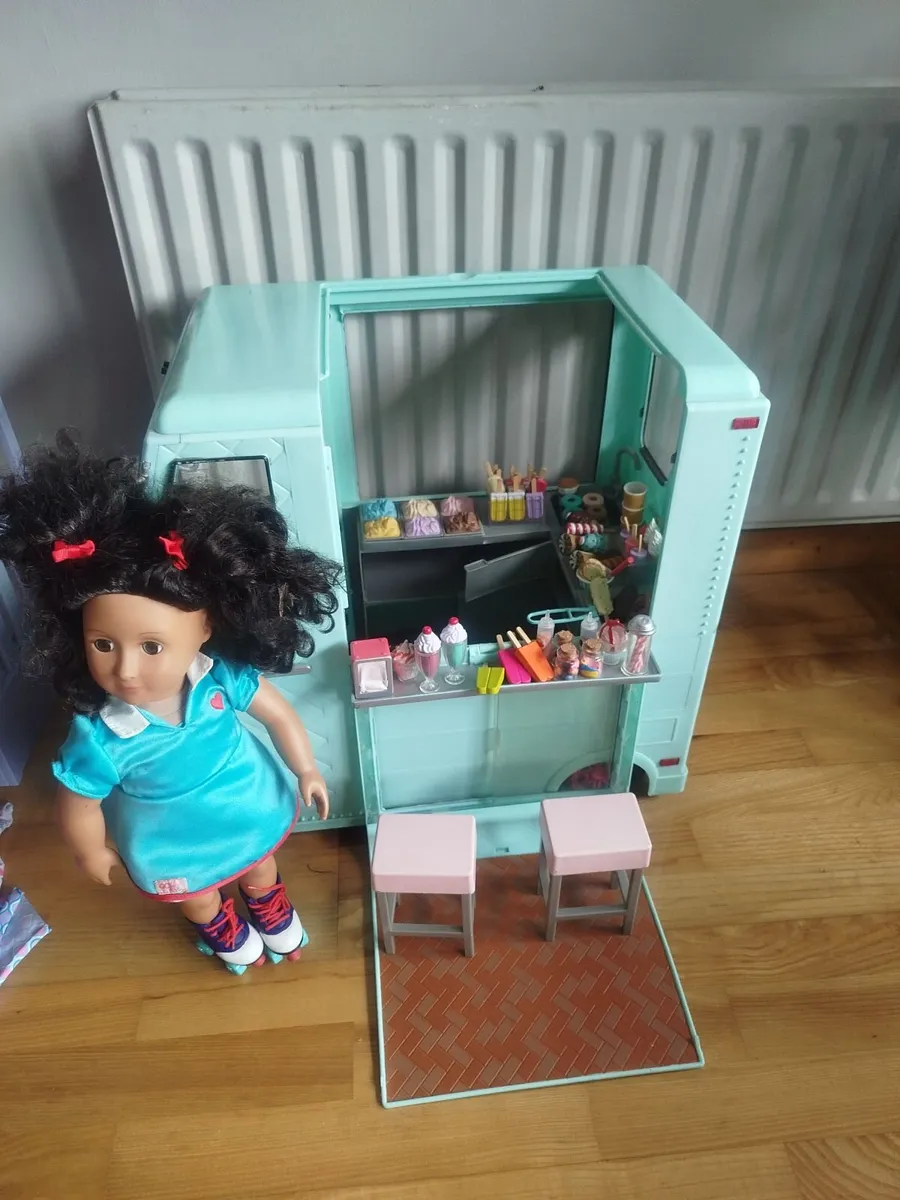 My Generation ice-cream van  and bunk bed bundle - Image 1