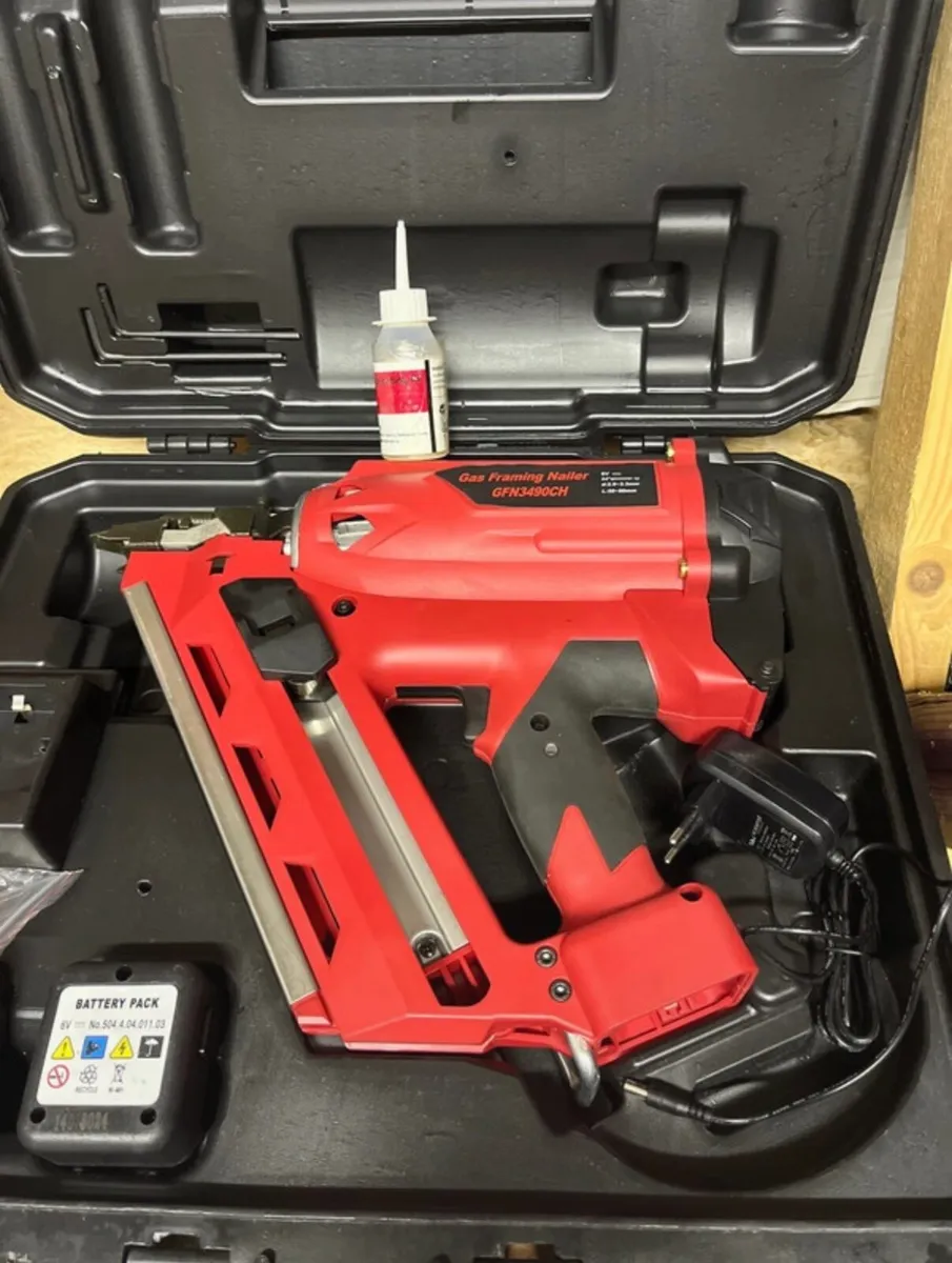 For sale gas framing nailer - Image 4