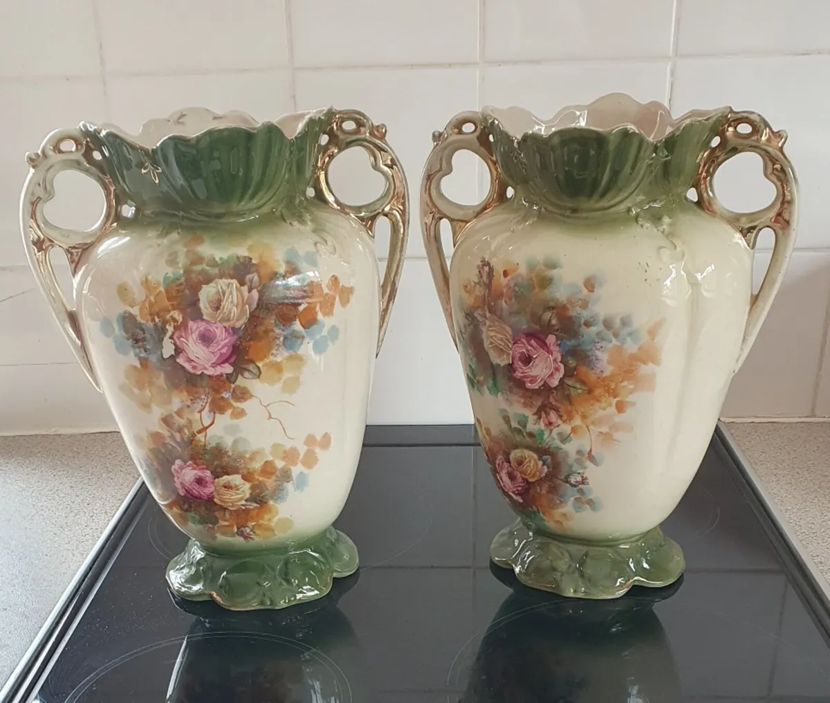 Pair of Vintage 'Mantle' Vases - Image 1