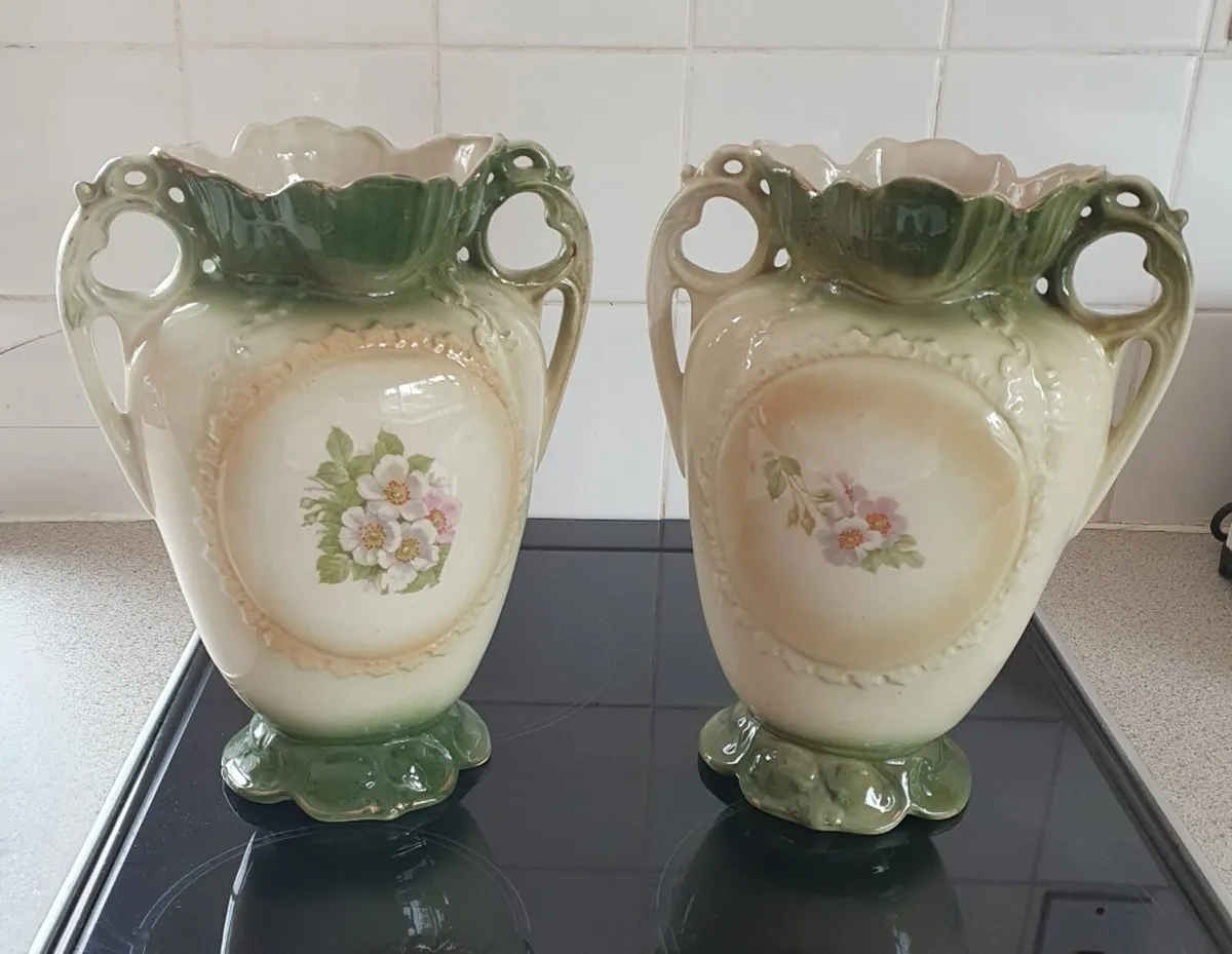 Pair of Vintage 'Mantle' Vases - Image 2