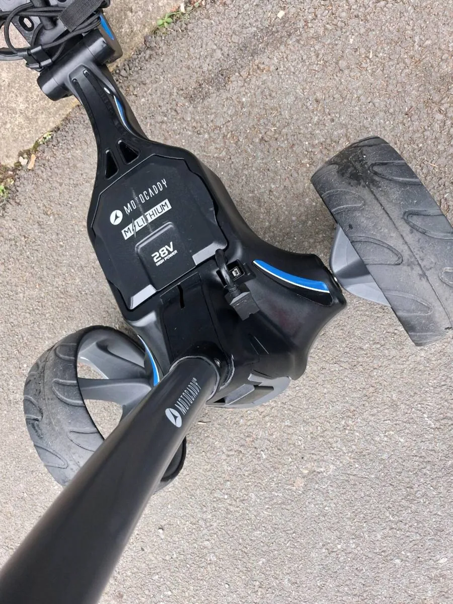 Gps Motocaddy in 9/10 condition at Golf Concepts - Image 4