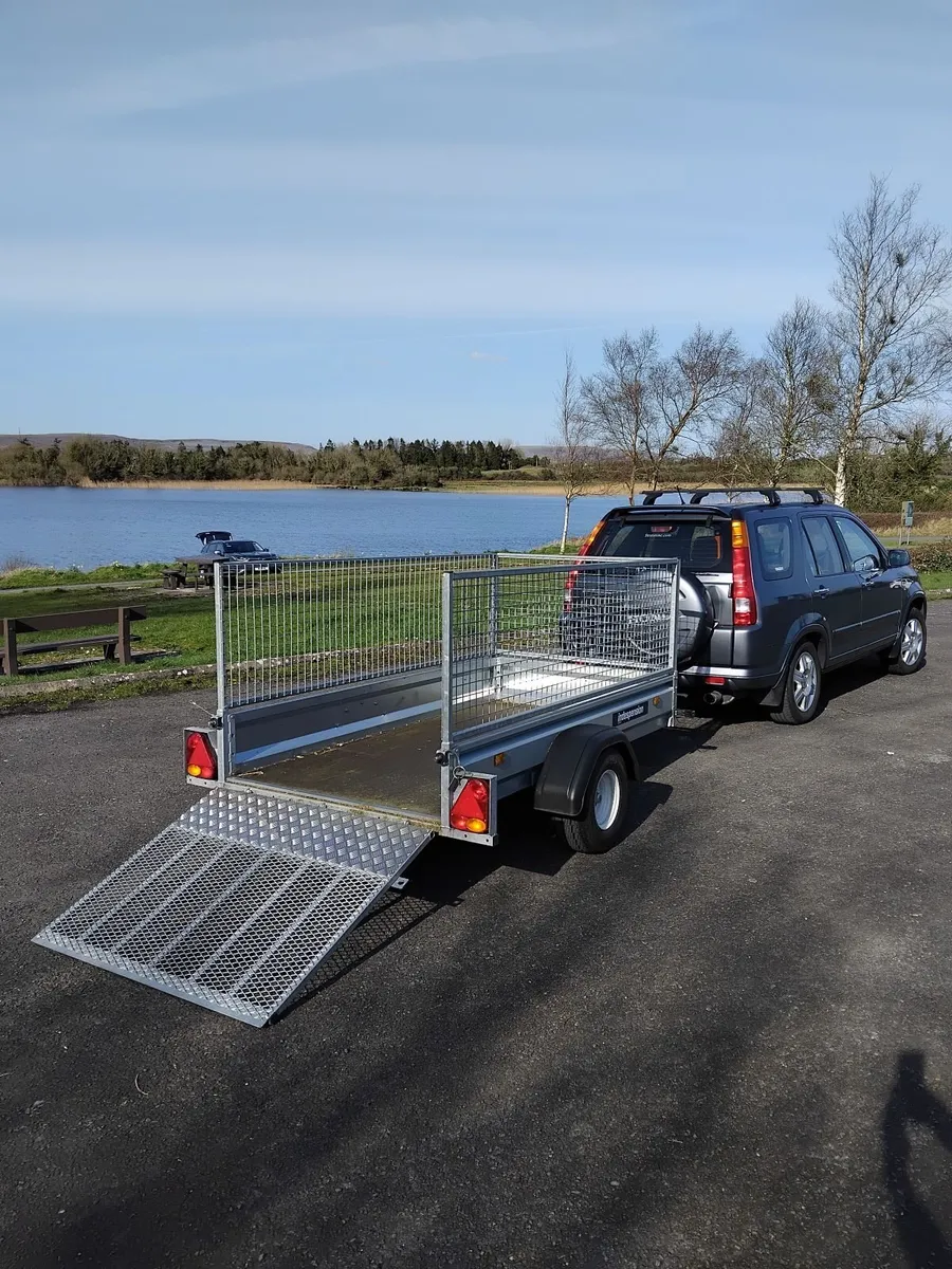 Trailers - Image 3