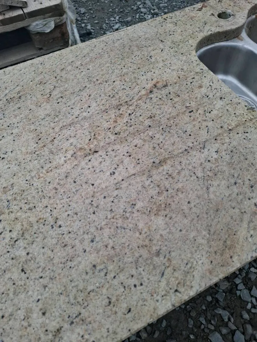 Reclaimed Granite Countertop - Image 2