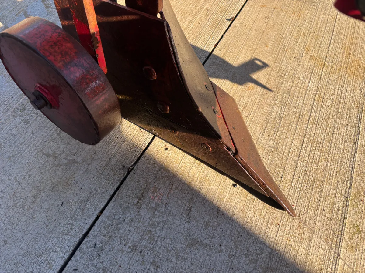 Compact tractor plough - Image 2