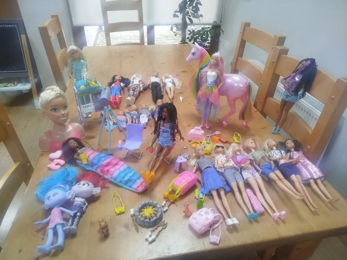 Huge Barbie & Trolls doll bundle - Image 2