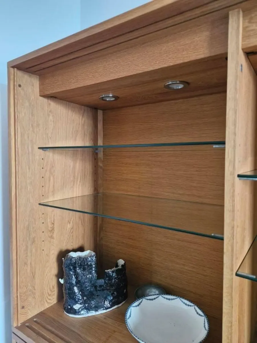 Ercol Display Cabinet - Image 4