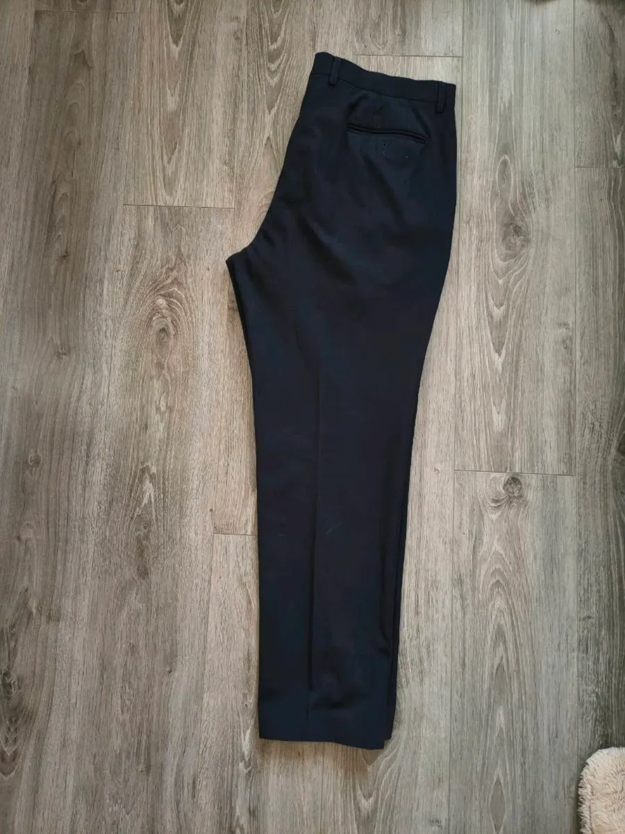 Men's suit - Image 4