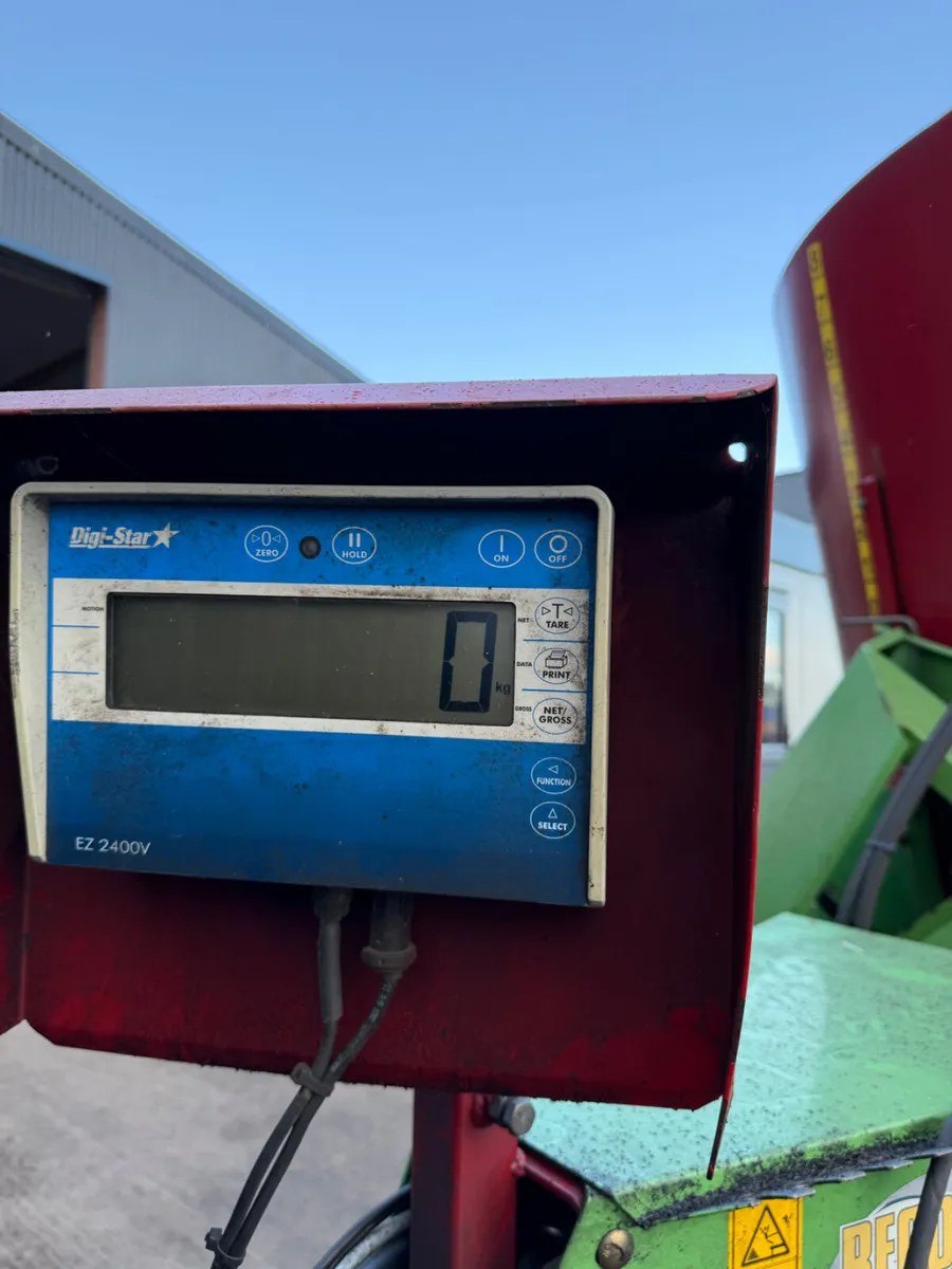 Strautmann Verti-Mix 1050 Diet Feeder - Image 2
