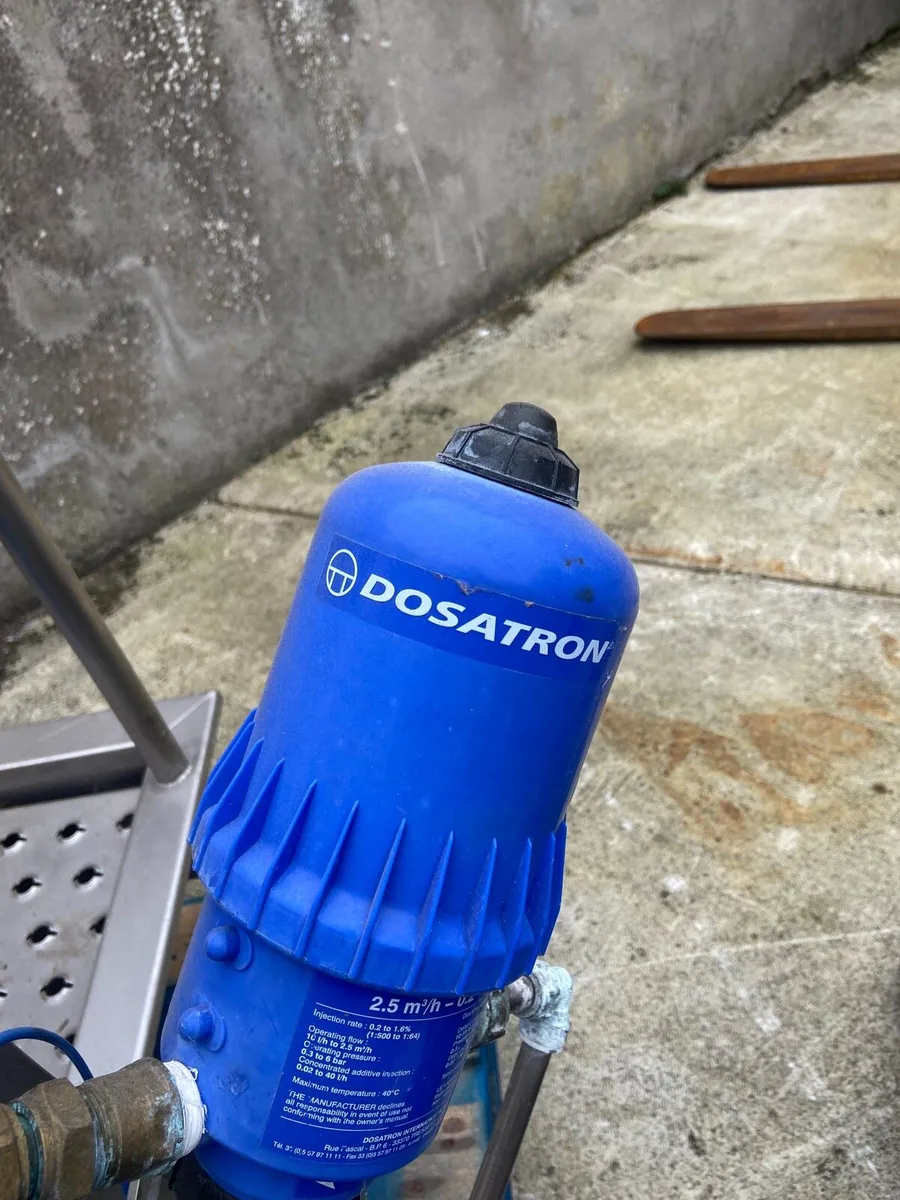 Factory boot / shoe cleaner - Image 3