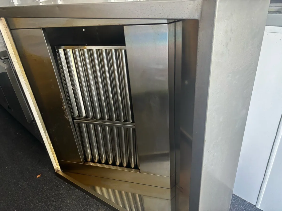 Commercial Canopy extraction hood - Image 3