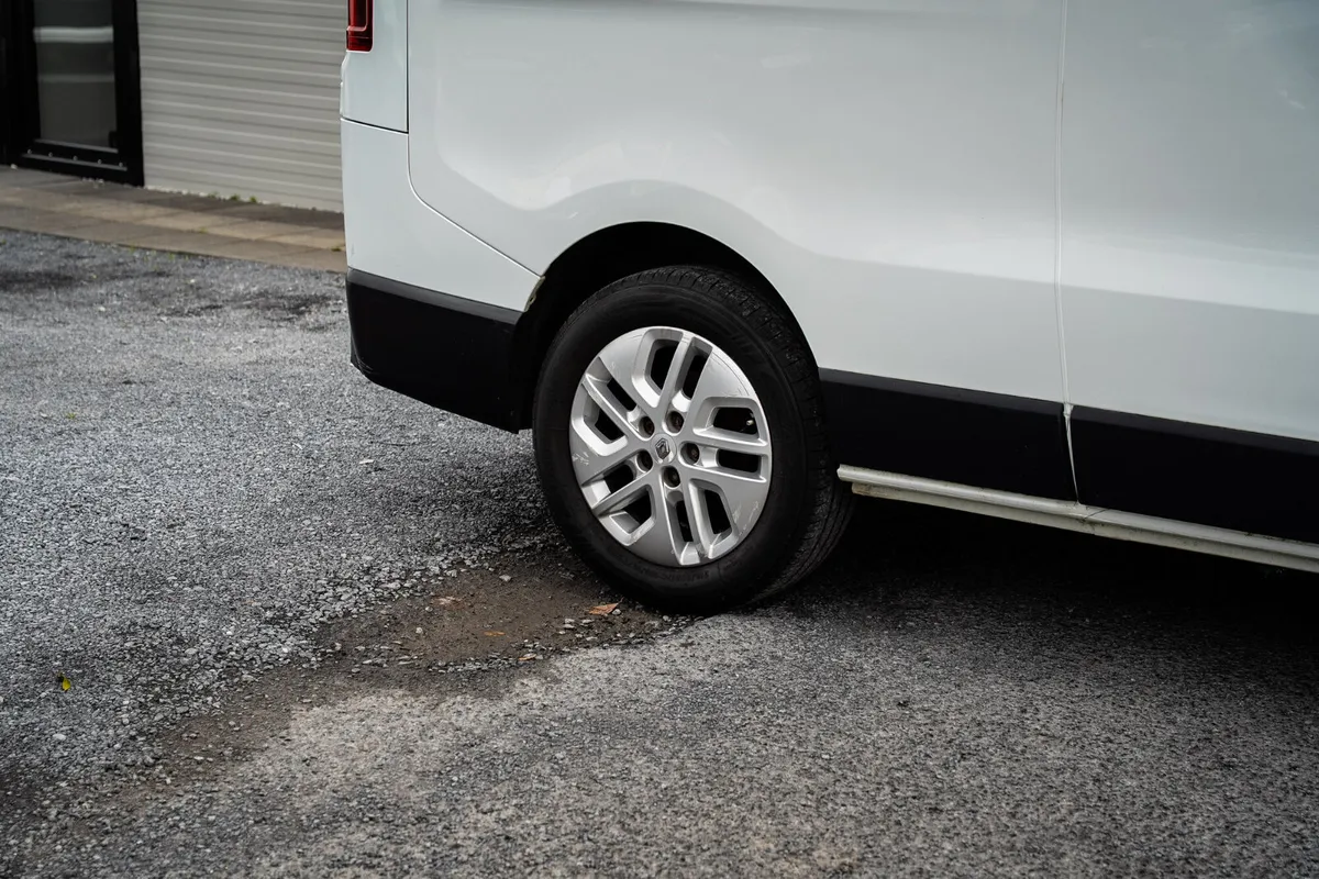 2019 Renault Trafic LL29 ENERGY DCI 125 - Image 3
