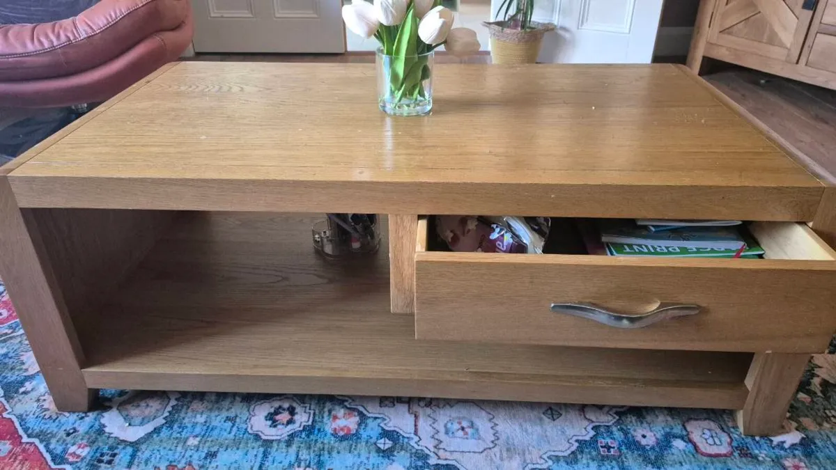 Solid oak coffee table - Image 3