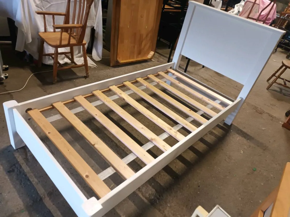 Single Bed - Image 2