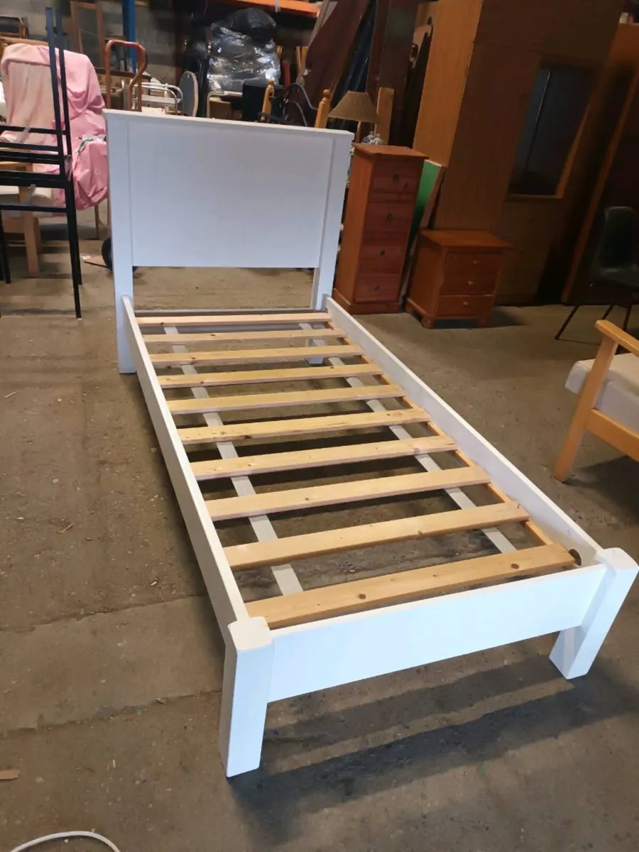 Single Bed - Image 3