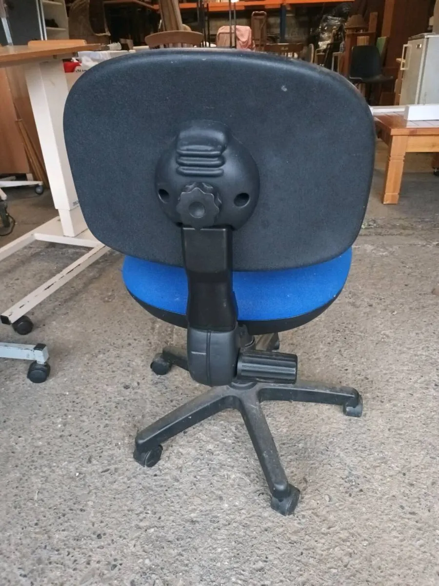 Office Chair - Image 2