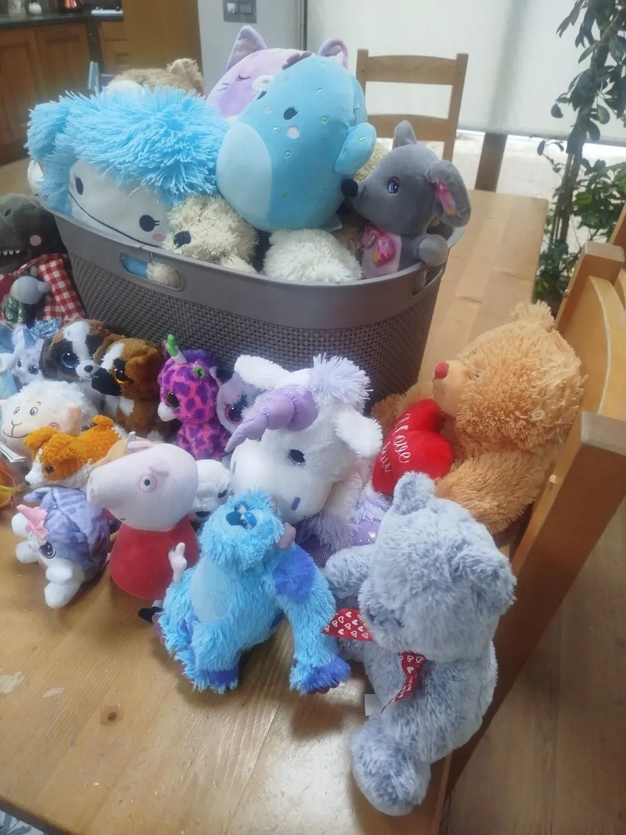 Huge soft toy bundle freshly washed - Image 2