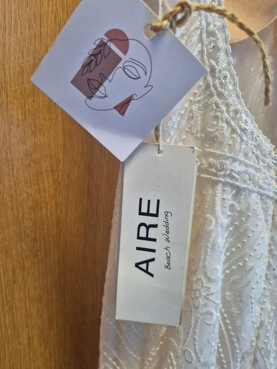 Wedding dress - Image 4
