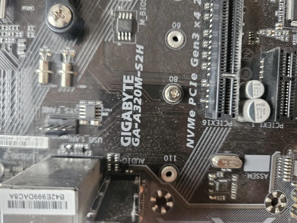 AMD Ryzen 5 3600 + Gigabyte A320M-S2H Motherboard - Image 3