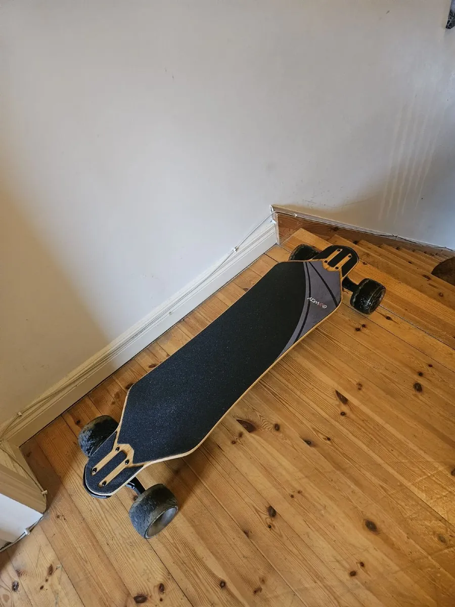 Exway Flex ER Electric Skateboard, Cloudwheel 105 - Image 1