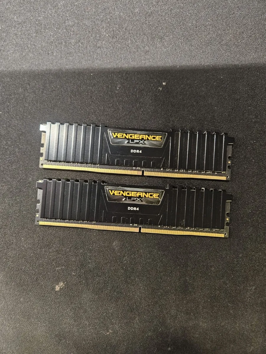 Corsair Vengeance LPX 16GB (2x8GB) DDR4 3200MHz RA - Image 1