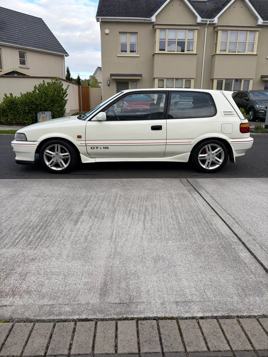 Toyota Corolla gti - Image 2