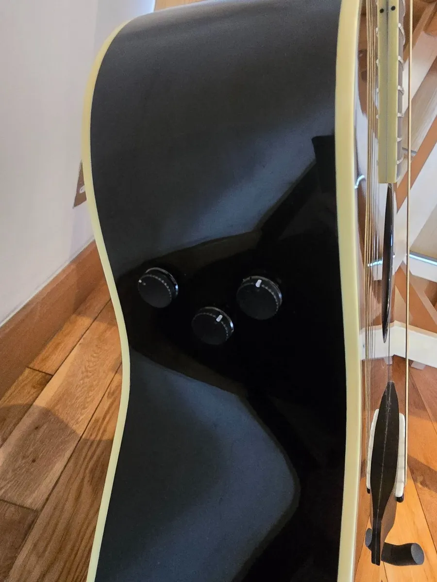 Yamaha FG-TA Acoustic Guitar – Like New - Image 4
