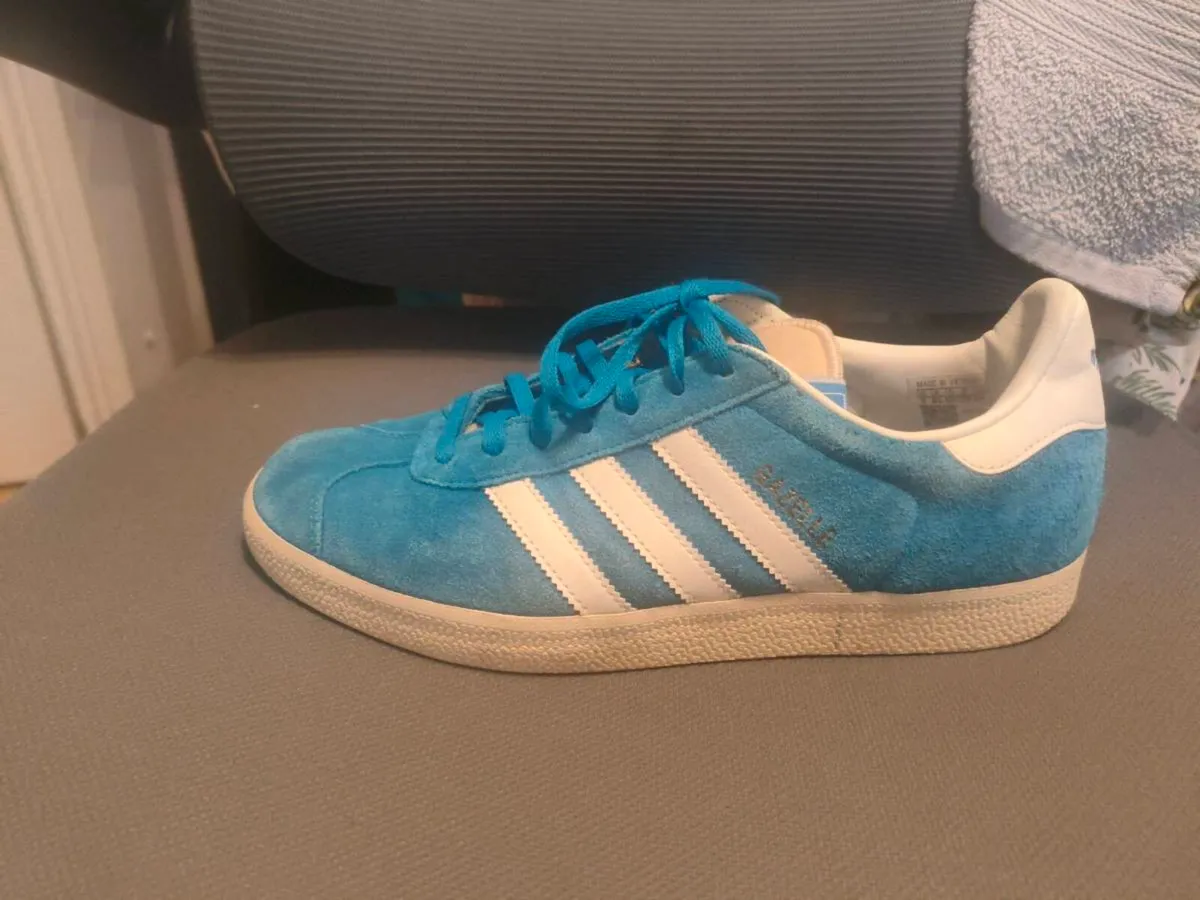 Adidas  gazelle size 9/43 - Image 1