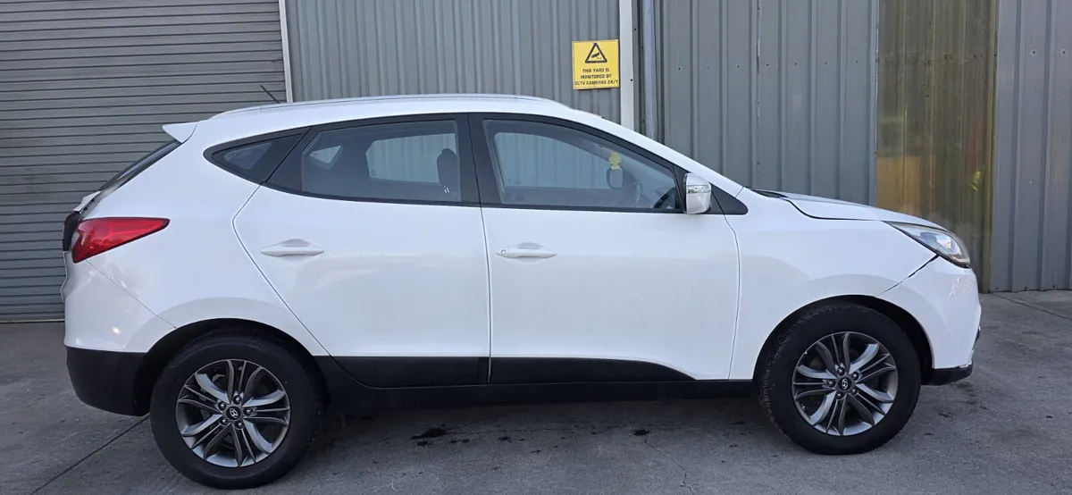 142 HYUNDAI IX35 - Image 3