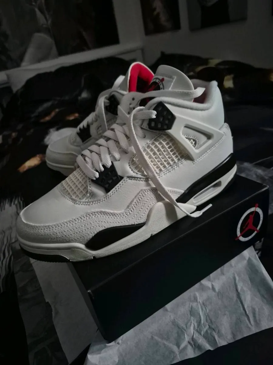 AIR JORDAN 4"FLIGHT CLUB" - Image 1