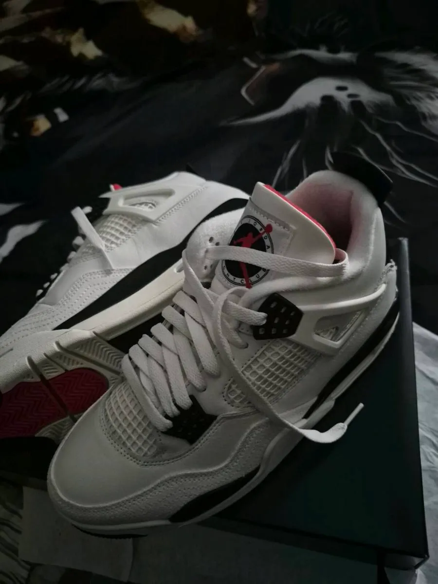 NEW AIR JORDAN 4 RETRO - Image 1