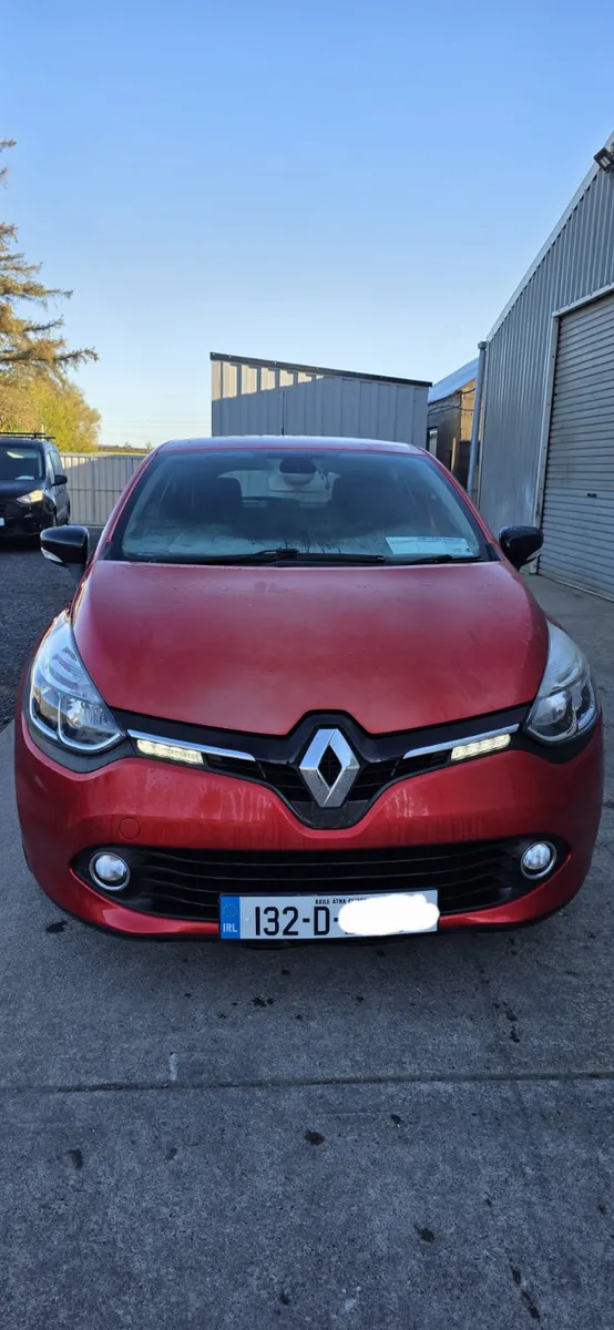 132 RENAULT CLIO - Image 2