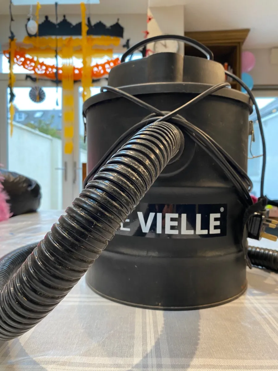 Ash vacuum cleaner - Image 1
