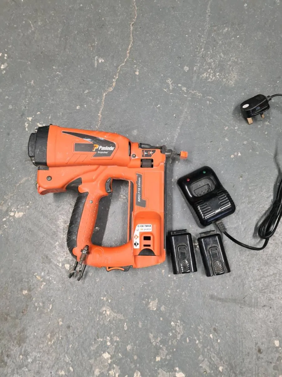 Paslode 18g cordless pinner - Image 1