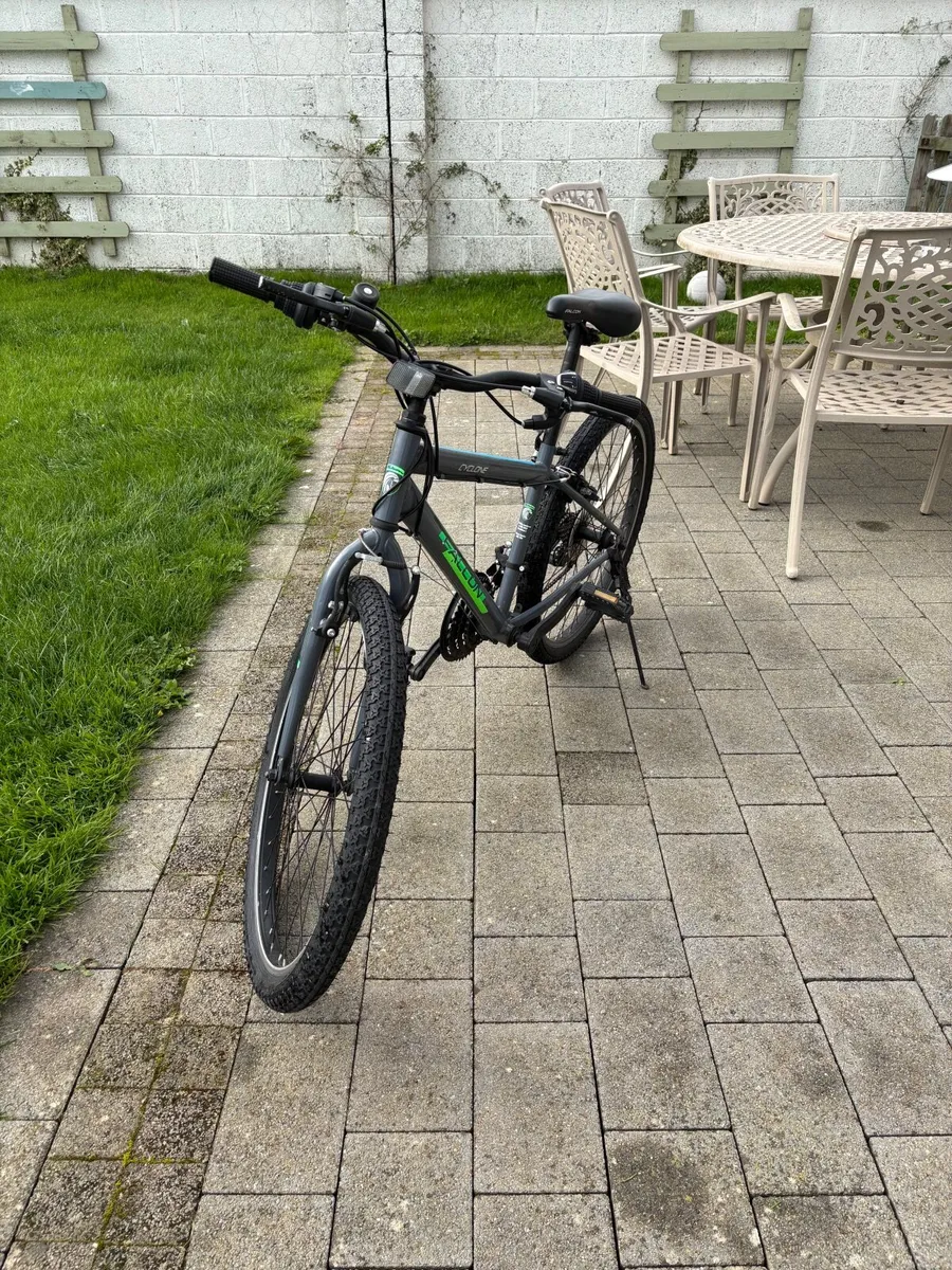 Boys Bike - Falcon Cyclone - Image 3