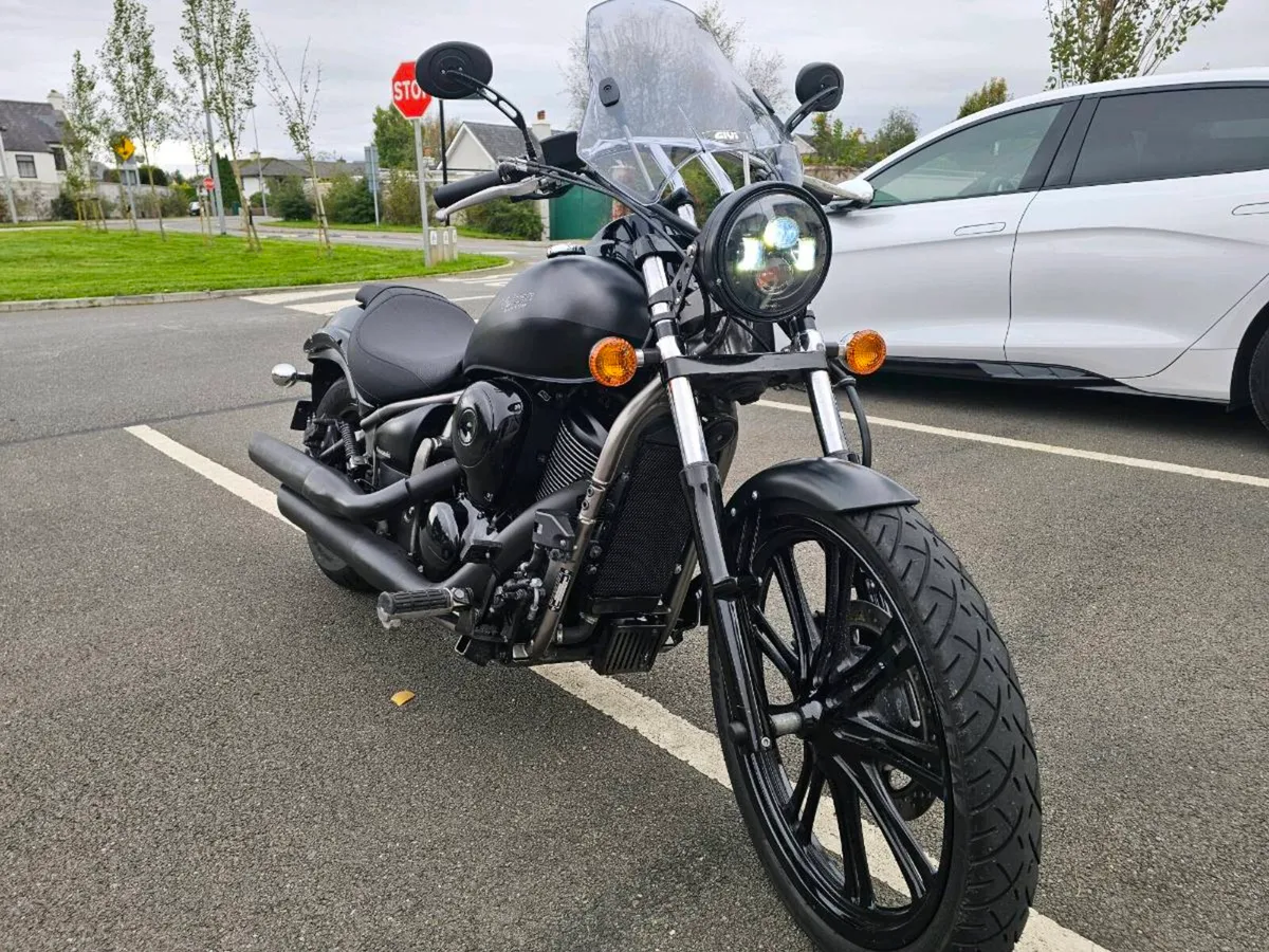 2017 Vulcan 900 Custom VN900C - Image 1